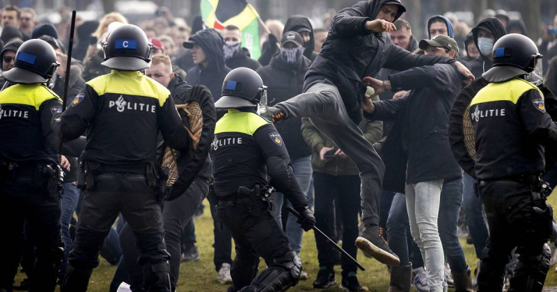 Snelrechtzittingen voor diverse Nederlandse relschoppers