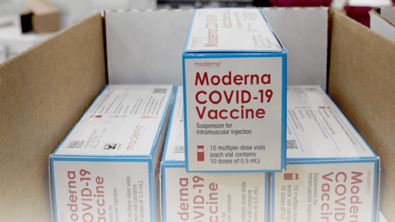 EMA onderzoekt eindelijk verband tussen coronavaccinatie en menstruatieproblemen