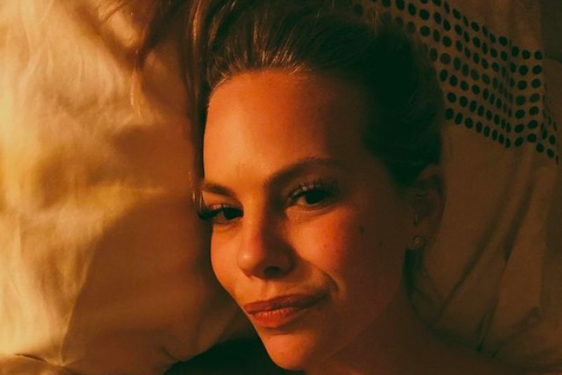 Oei, Eline De Munck werd gek en wulps van alle coronanieuws (foto)