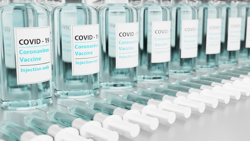 Farmabaas wil zélf geen vaccin: “Ik laat mijn DNA niet verknoeien!”
