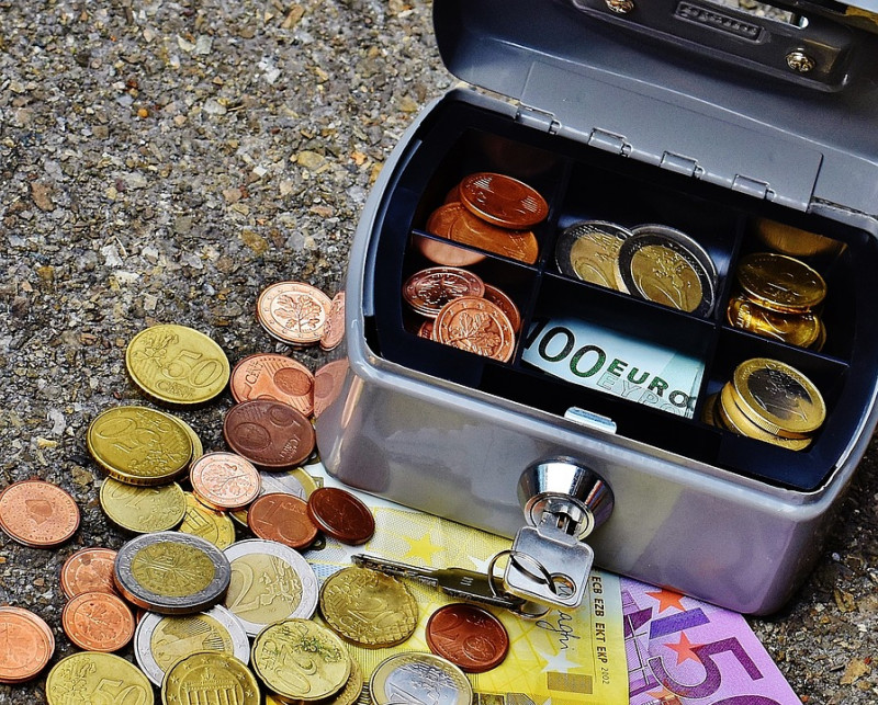 “Niet gevaccineerd? Da’s 820 dan euro astemblieft!”