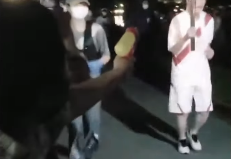 Wellicht de lulligste aanslag ooit (video)