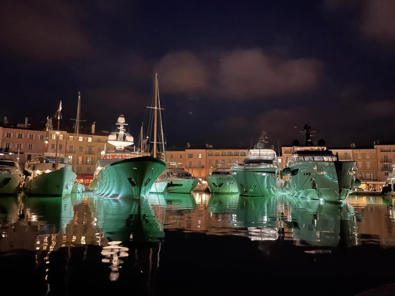 Waterpret met de Verhulstjes in de jachthaven van Saint-Tropez