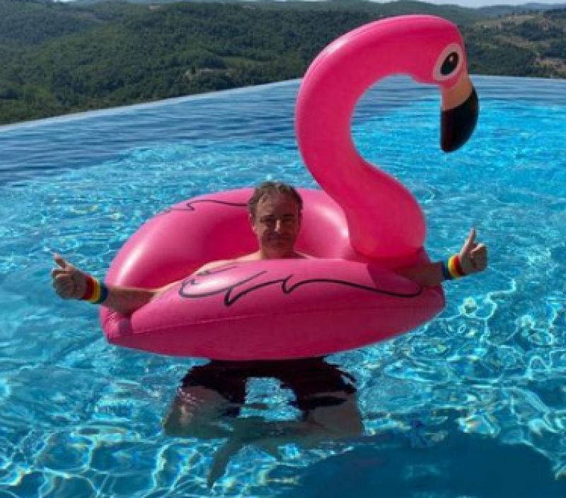 Bart De Wever swingt er op los in mooie foto