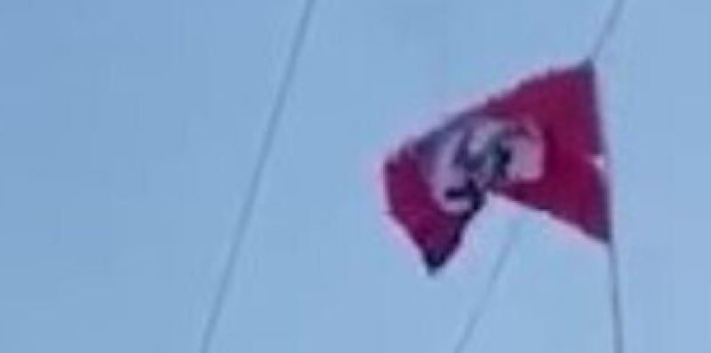 Palestijnen provoceren met swastikavlag