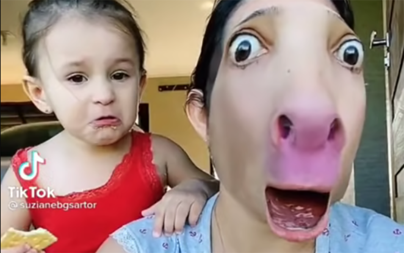 Ouders jagen hun kinderen de stuipen op het lijf (video)