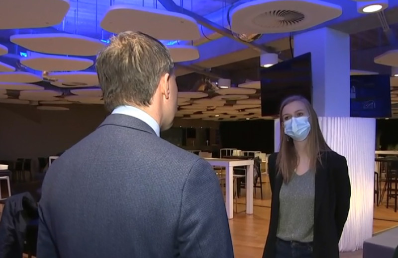 Open VLD ziet coronapas in voorjaar al verdwijnen