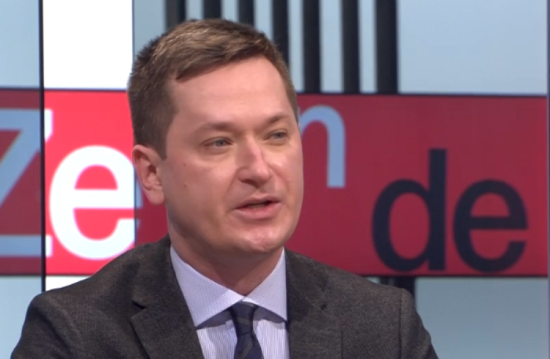 Zaakgelastigde van Oekraïne mag olie op vuur gieten van VRT