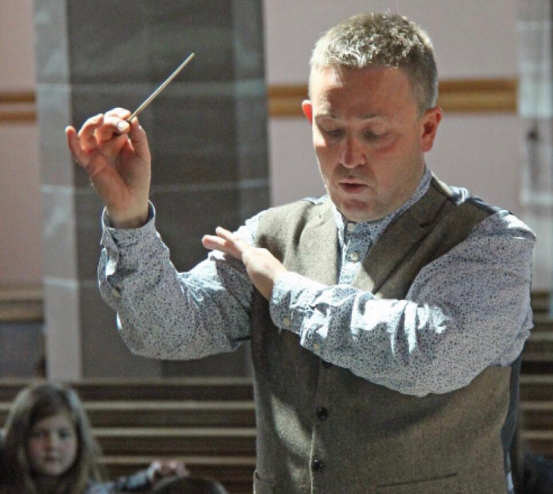 Britse dirigent Tom Hammond (49) overleden na hartaanval