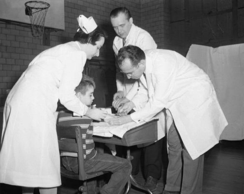Vaccinatieplicht? Dan wil HGR ook compensatieregeling bij vaccinschade