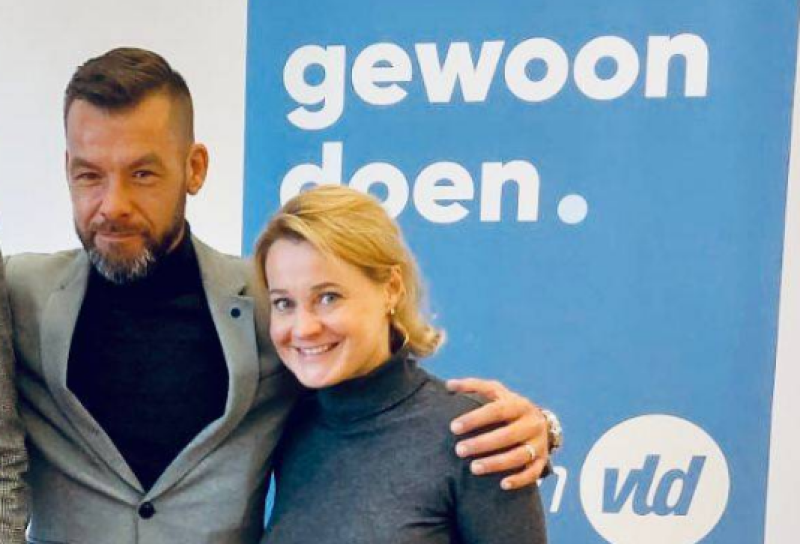 Antwerps schepen Caluwaerts (Open VLD) ontslaat kabinetschef De Laet