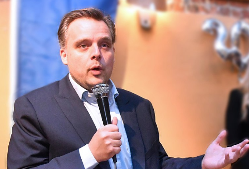 Nederland gebruikte verouderde informatie voor coronavergadering met minister De Backer in 2020