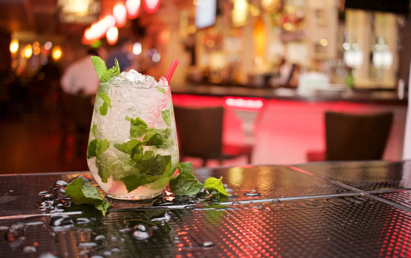 De allerbeste cocktails van Vlaanderen drink je hier