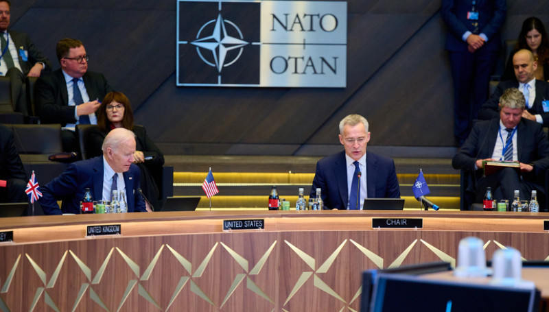 Stoltenberg: deur van NAVO blijft open voor Oekraïne