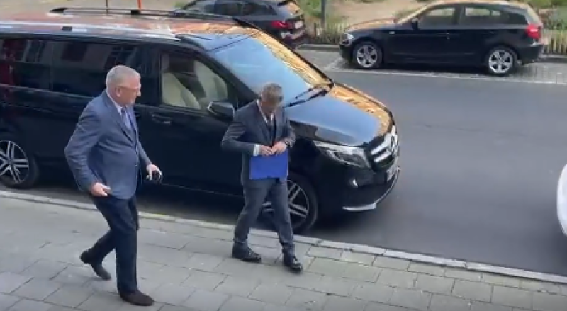 Politierechtbank veroordeelt prins Laurent voor vervallen keuringsbewijs