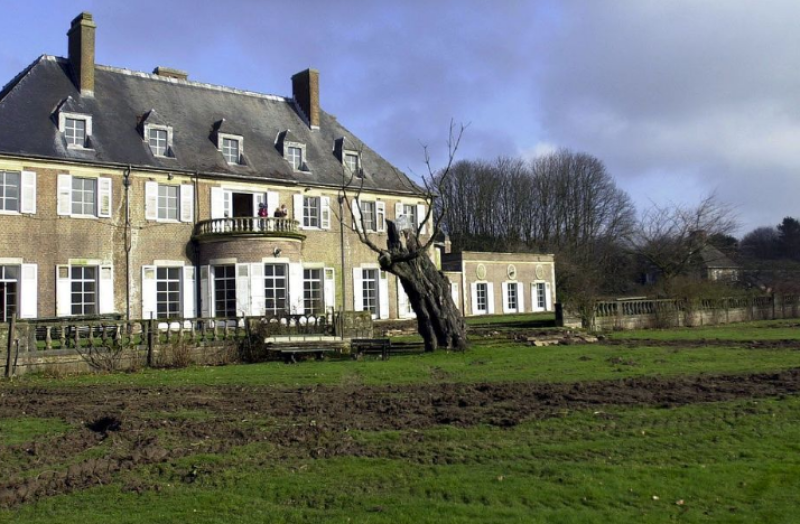 De reden waarom Poetin van koninklijk kasteel datsja wilde maken
