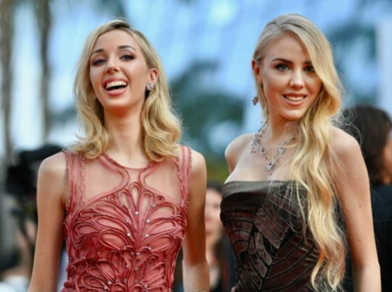 Petekind van prins Laurent straalt in Cannes