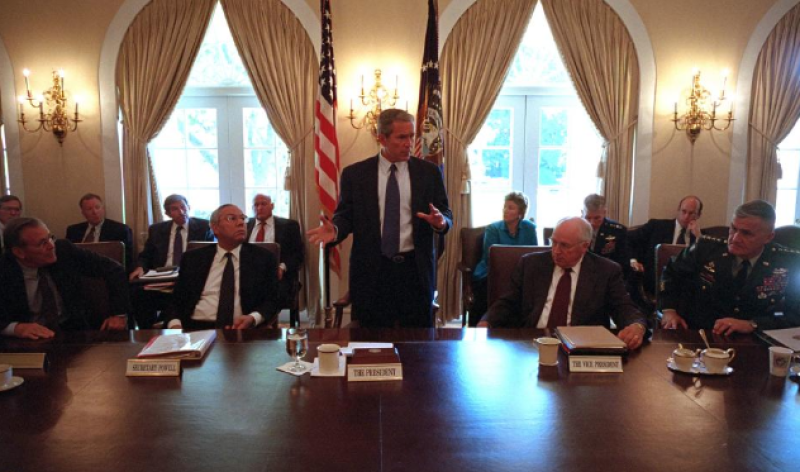 Amerikanen baseerden zich op briljante analyse van Housen voor ‘war on terror’