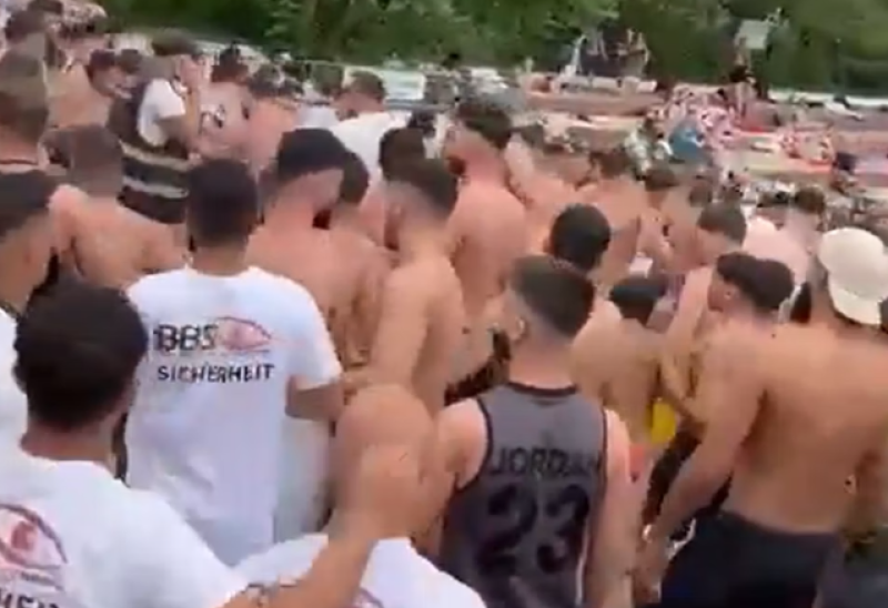 Massale vechtpartij aan Duits recreatiedomein (video)