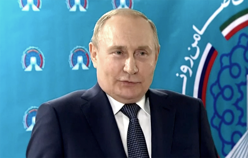 Kremlin: “Nee hoor, Poetin is zo gezond als een visje”