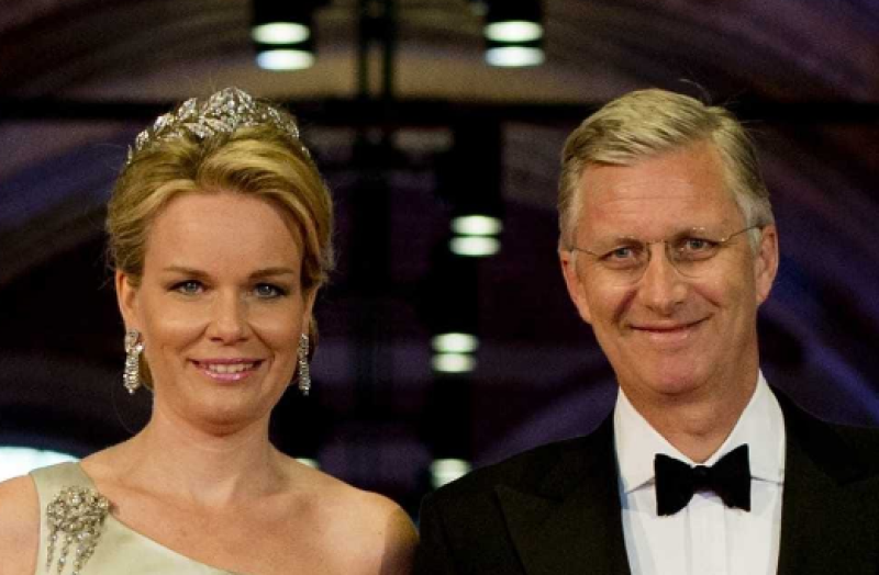 Koning Filip tekent opnieuw wetten op zijn Franse eiland