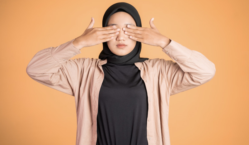 “Vlaming wil geen seks met me omdat ik hoofddoek draag: is dat racisme?”