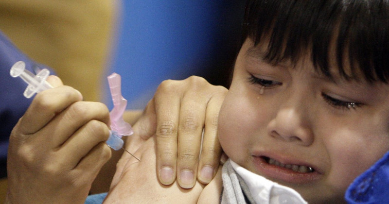 Grafiek van Sciensano wijst op negatieve ‘bescherming’ van coronavaccin voor kinderen en tieners