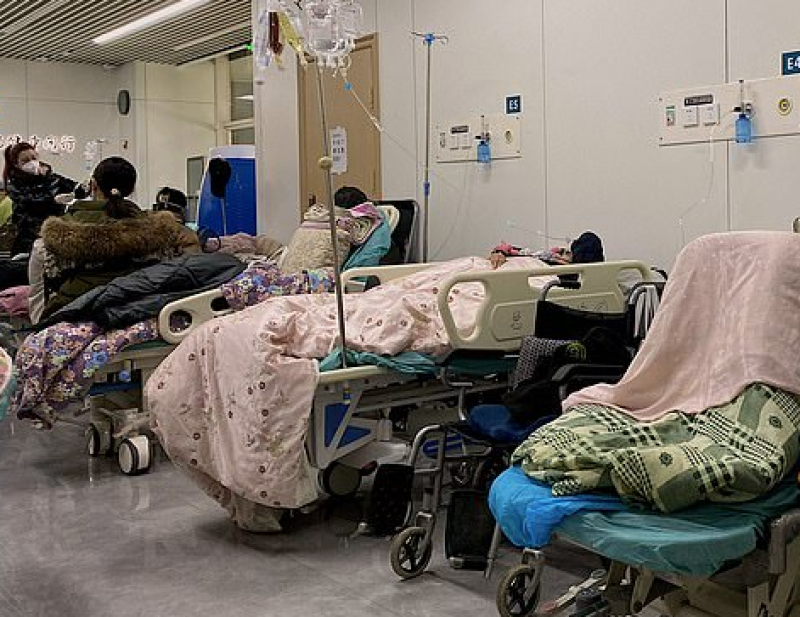 Één op twee Chinese reizigers in Milaan heeft corona