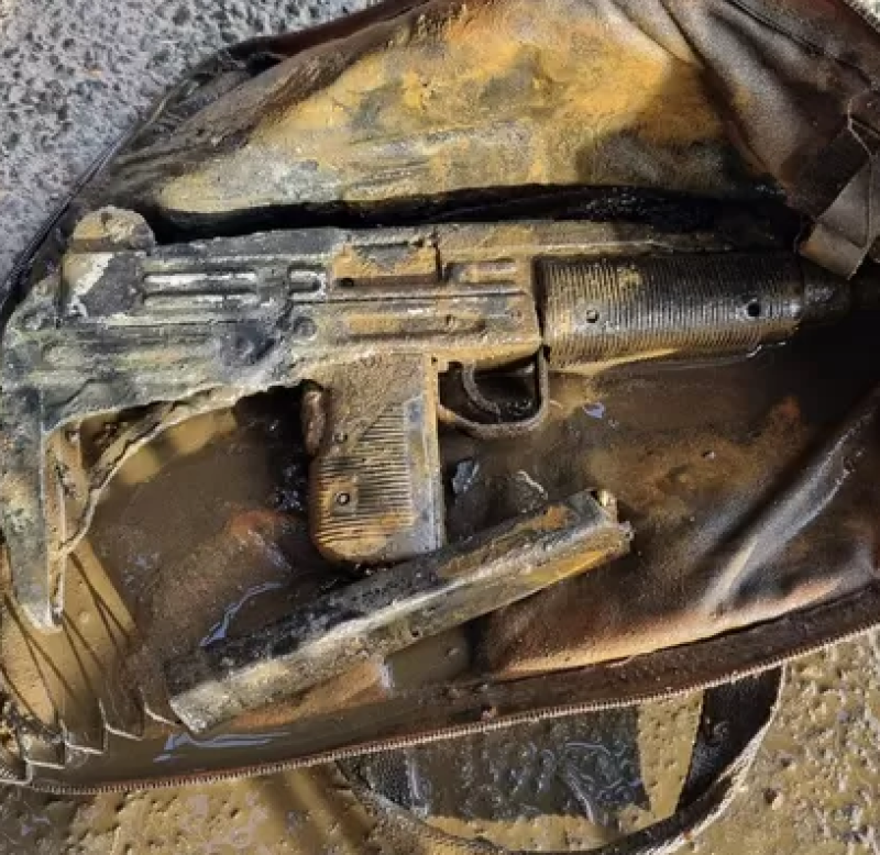 Was de uzi in de Damse Vaart van deze rijkswachter?