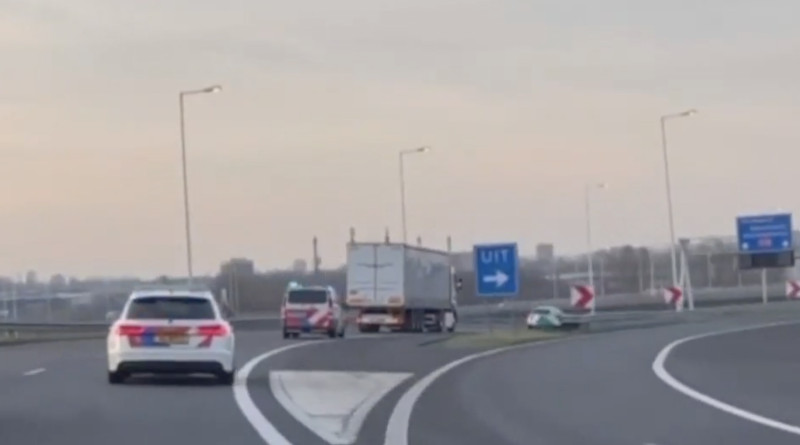 Politie vindt drugs in vrachtwagen met hulpgoederen voor Turkije