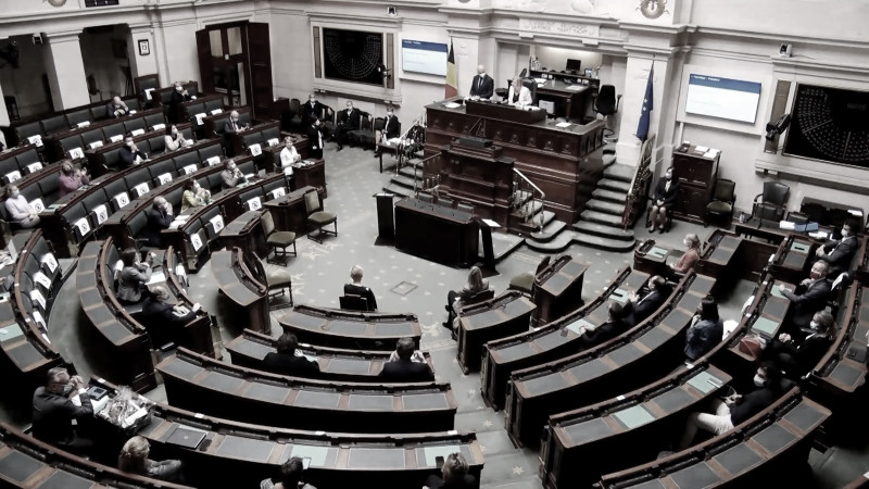 700.000 euro voor website van de Kamer, maar nog niet online
