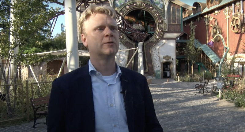 Plopperdeplop, de CEO op de schop