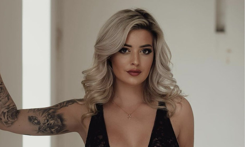 ‘Ons Milou’ gaat helemaal puur op Insta (foto’s)